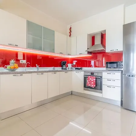 Holiday home Luxury Maisonette Near The *