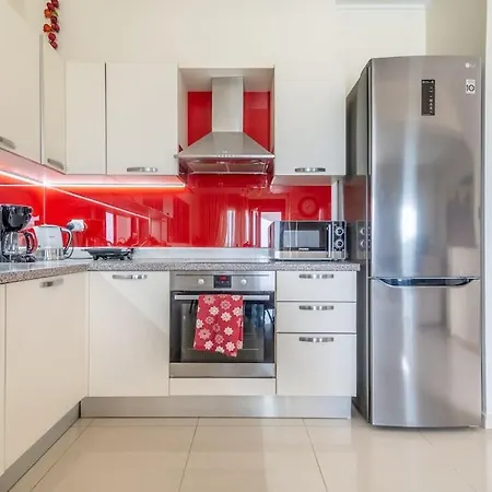 Luxury Maisonette Near The