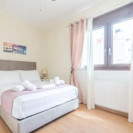Holiday home Luxury Maisonette Near The Gazi
