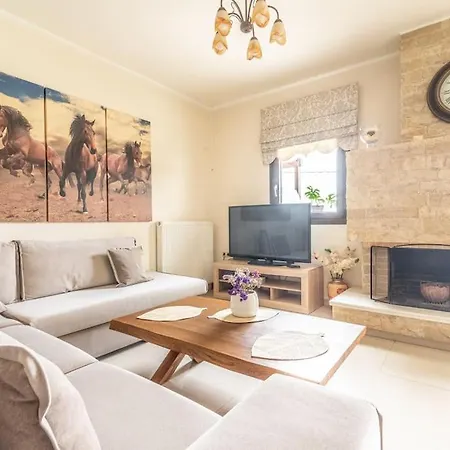 Luxury Maisonette Near The Holiday home *