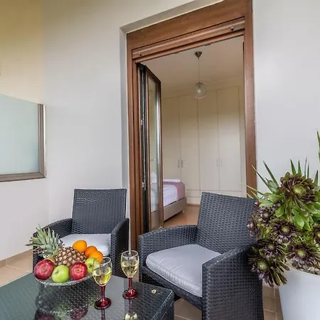 Holiday home Luxury Maisonette Near The