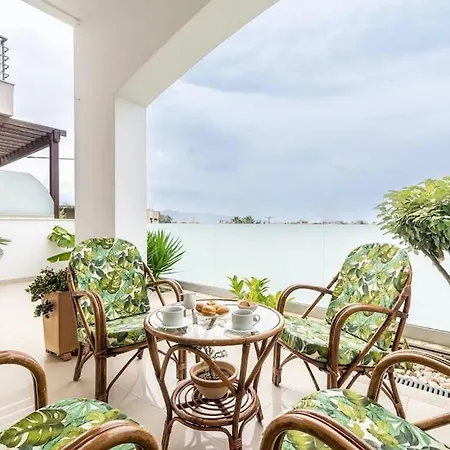 Holiday home Luxury Maisonette Near The *